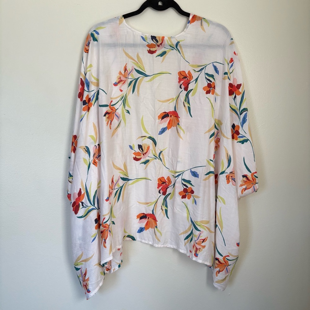 Forever 21 White Floral Kimono - Picture 7 of 10
